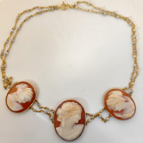 COLLANA IN ORO CON CAMEI presso Castignoli - Orologeria e gioielleria a Monza